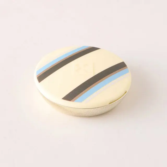 Essentials Compact in Dirty Martini