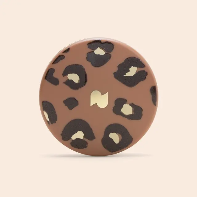 Essentials Compact in Leopard, open